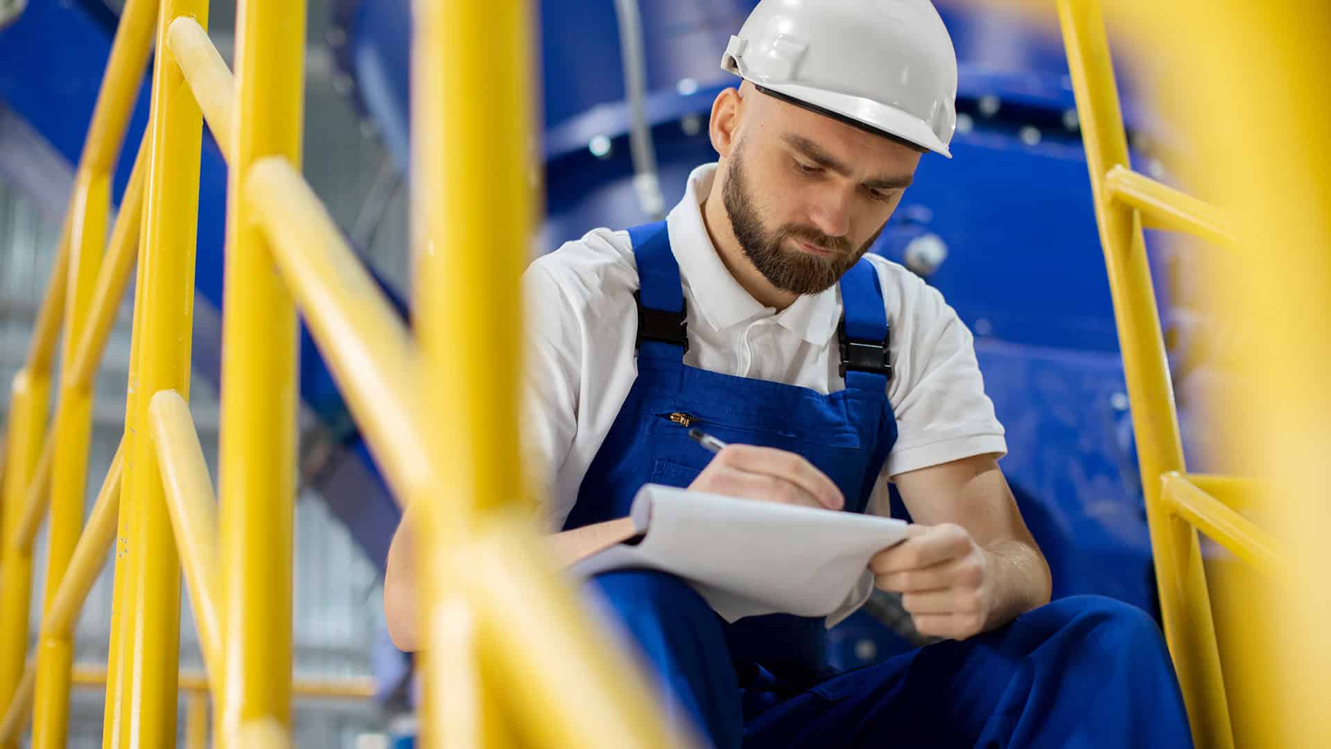 Jak-zbudowac-bezpieczne-miejsce-pracy